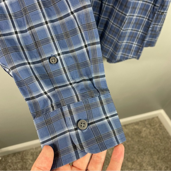 Jos A Banks || Travel Tech Plaid Button Down Size M - Picture 5 of 7